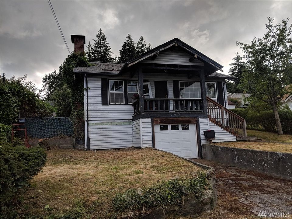 1st image of 207 209 S Summit Ave