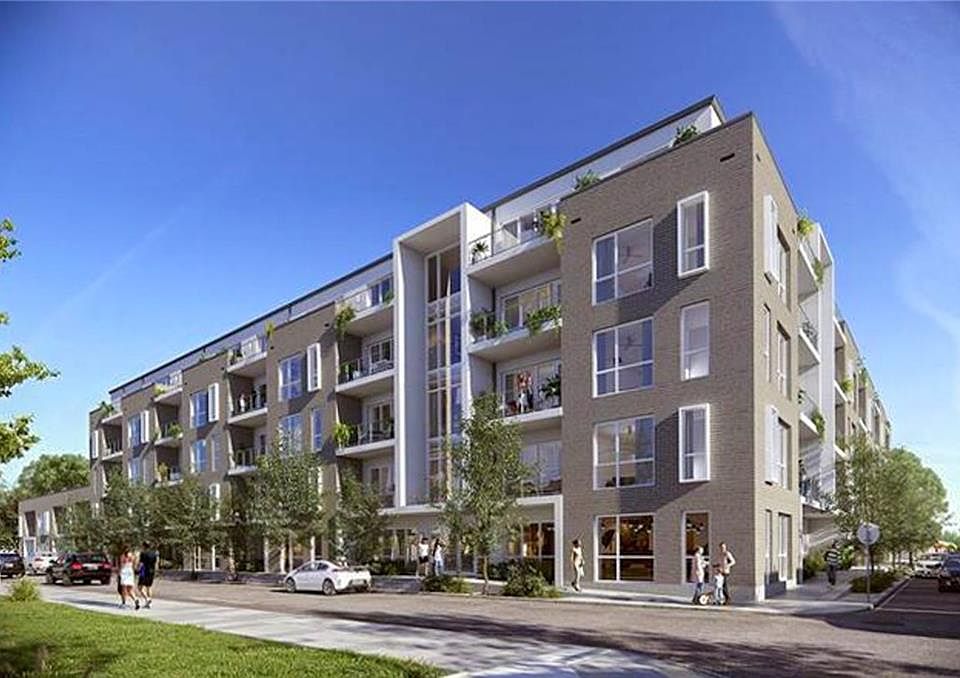 1st image of 900 Bartholomew St #418