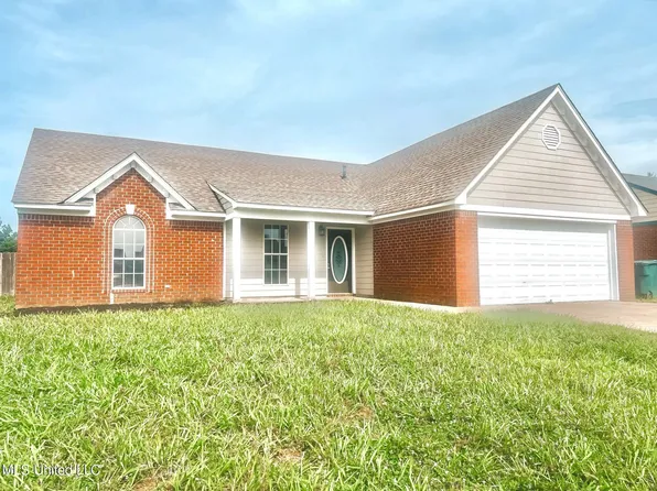 130 Dogwood Dr, Senatobia, MS 38668