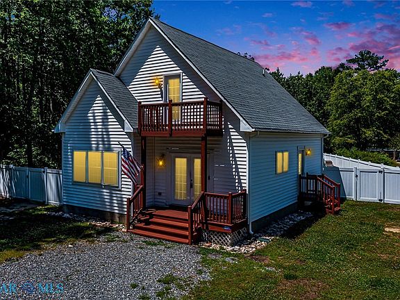 3rd image of 234 Dogwood Dr