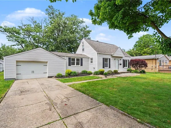466 Brewer Ave, Akron, OH 44305
