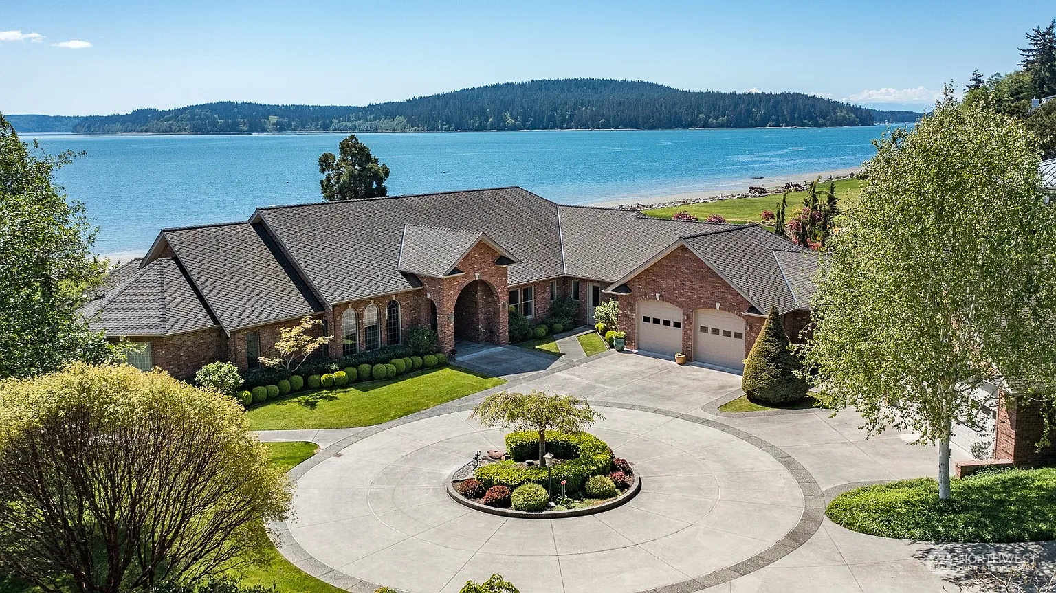 14899 Gibralter Road photo 1