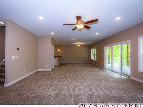 5th image of 852 Fontana Ln
