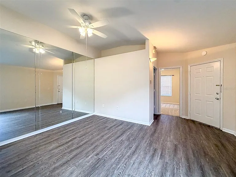 4003 SW 27th St #13 — Photo 21