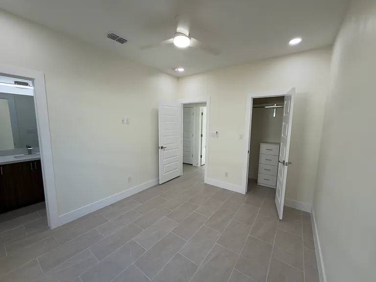 609 N Alexandrite Ave #3 — Photo 8
