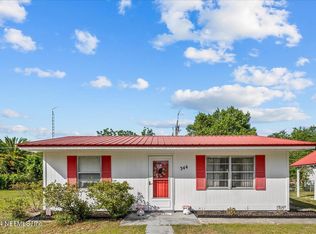 344 5th Way, Interlachen, FL 32148