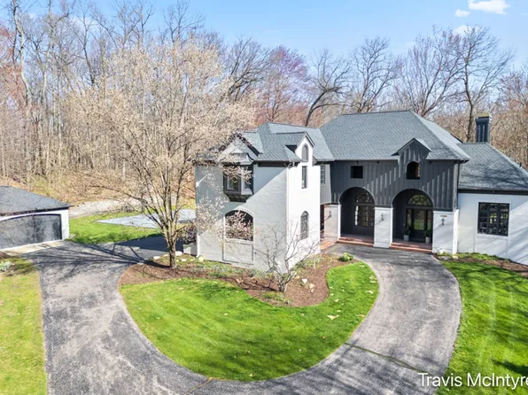 1100 Skyevale Dr NE, Ada, MI 49301