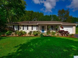 348 Bradford Ln, Huntsville, AL 35811