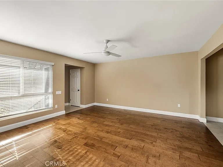 338 W Kelly Ave #B — Photo 6
