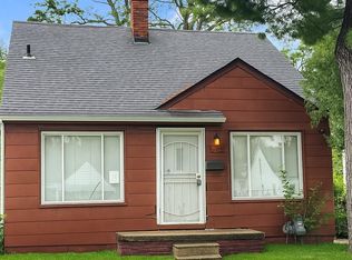 8211 Artesian St, Detroit, MI 48228