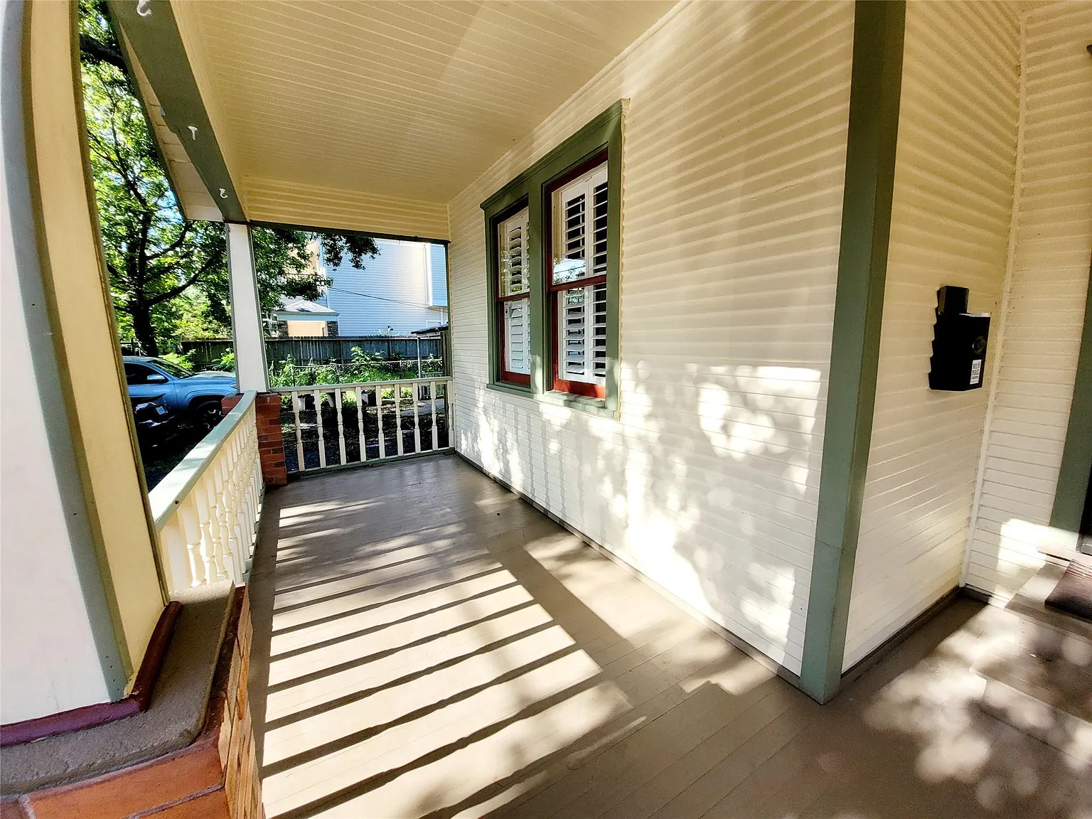 2 bed, 1.0 bath, 910 sqft, $2,000 — Photo 4