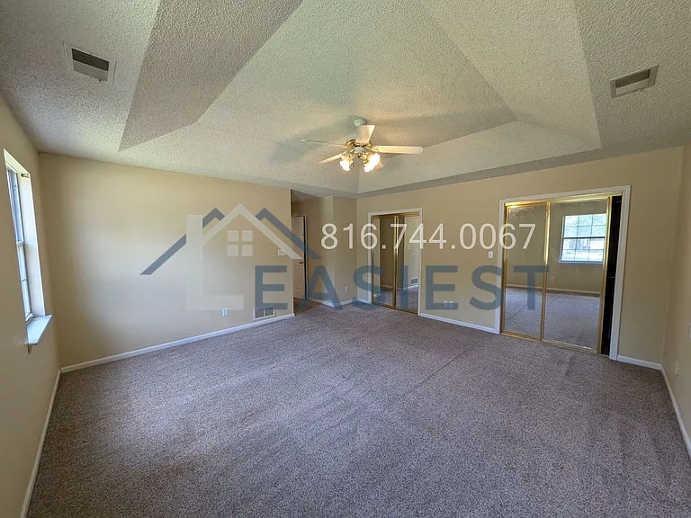 1855 NE Knollbrook St — Photo 12