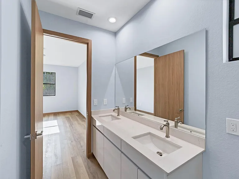 6927 Topeka Ln — Photo 11