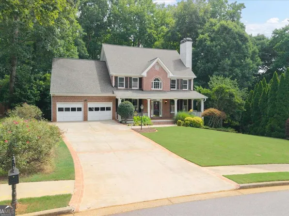 649 Goldenwood Ct, Powder Springs, GA 30127