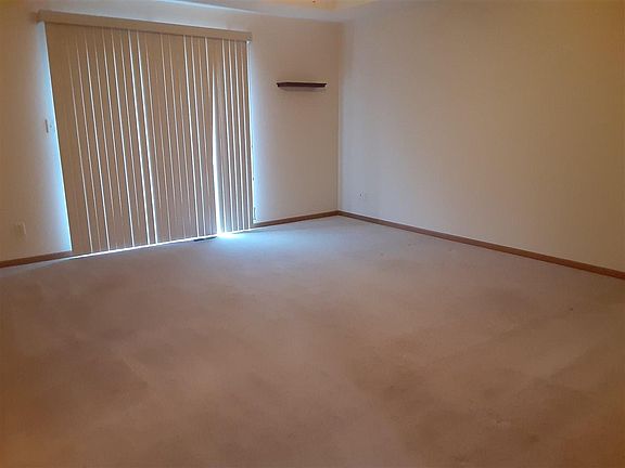 3rd image of 3954 Trey Cir