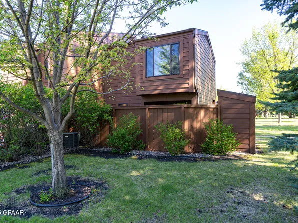 3802 Cherry St APT K44, Grand Forks, ND 58201