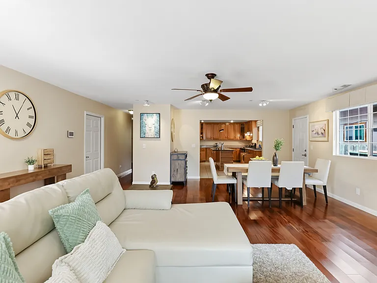 609 Stanford Ave — Photo 10