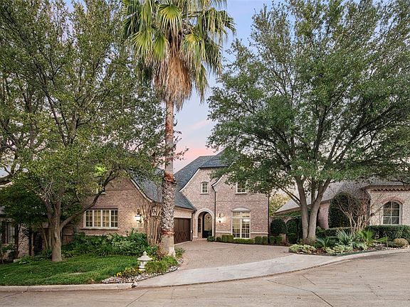 3rd image of 12208 Park Forest Dr