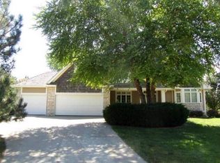 298 W Pinehurst Trl, Dakota Dunes, SD 57049