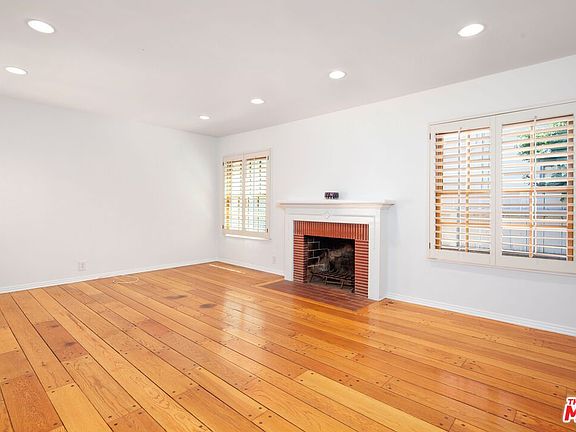 4th image of 11313 Farlin St