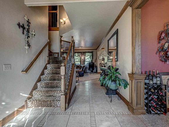 5th image of 3707 S Persimmon St