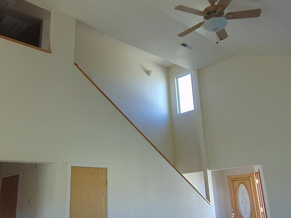 4th image of 9385 Paloos Ct