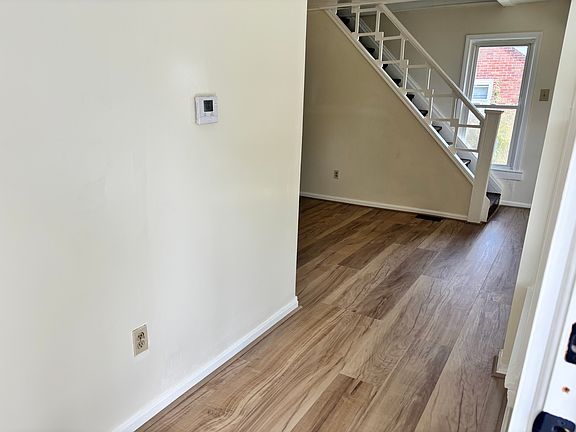 3rd image of 114 Matta Ave