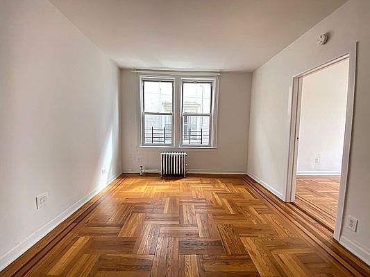 4th image of 25-15 24th Ave #2R