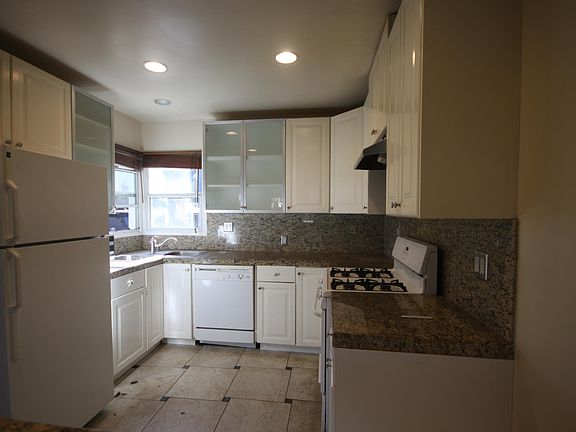 5th image of 12752 Pacific Ave