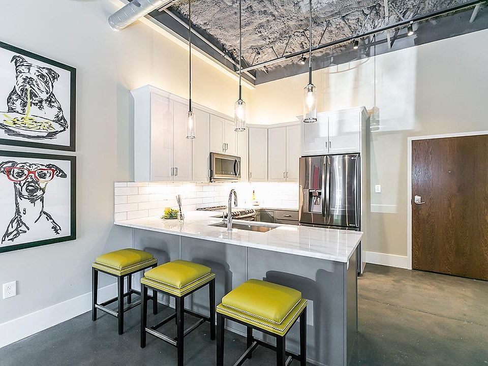 1st image of 480 Skain St #208
