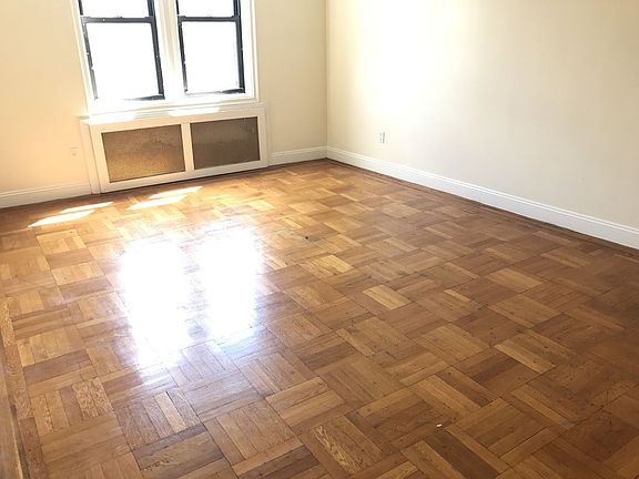 3rd image of 45 Linden Blvd APT 5B