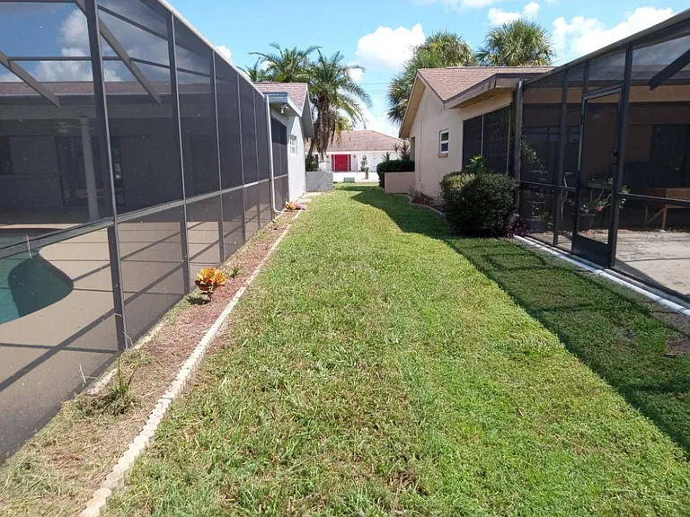 738 Flamingo Dr — Photo 14