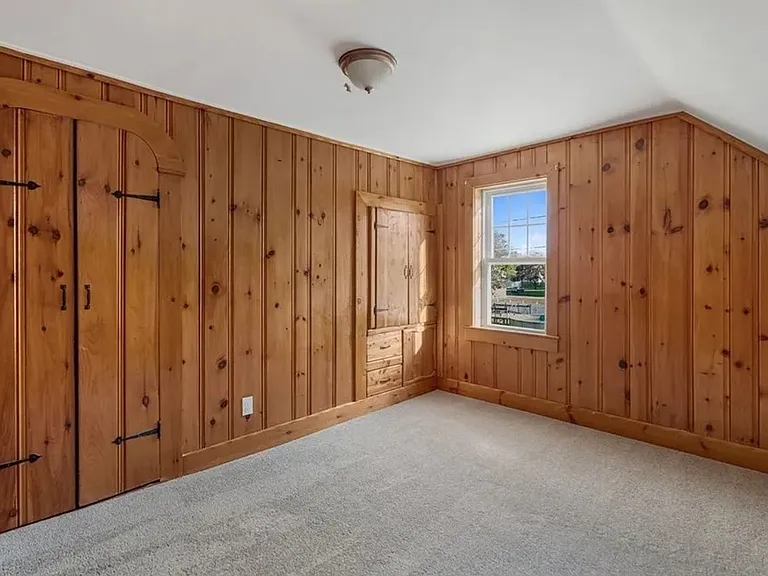 147 Rogers St — Photo 11