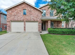 9125 Liberty Crossing Dr, Fort Worth, TX 76131