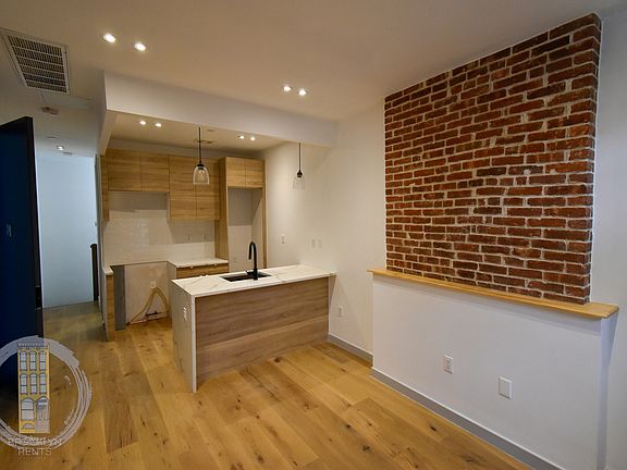 2nd image of 750 Macdonough St #1AA