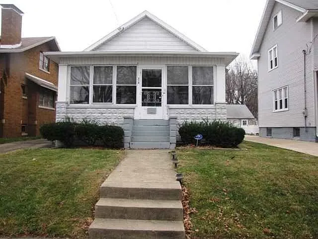314 E McClure Ave photo 1