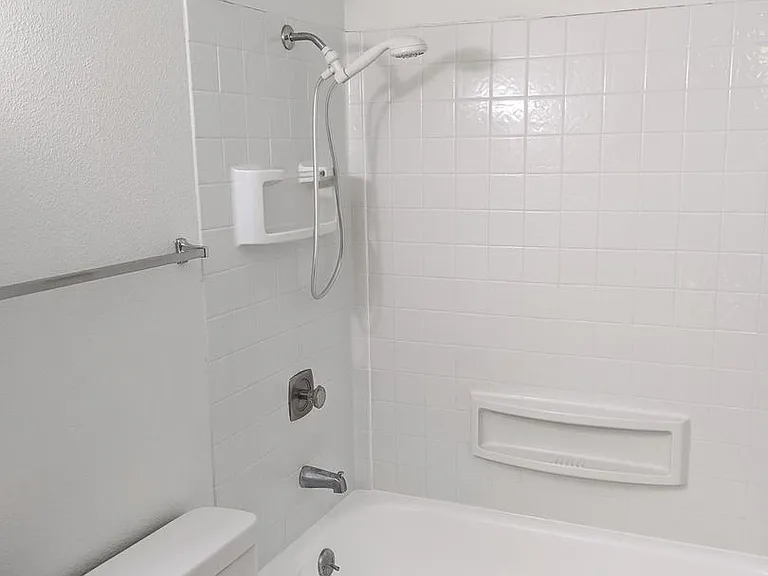 Apartment Complex ~ Murphy Manor — Photo 48