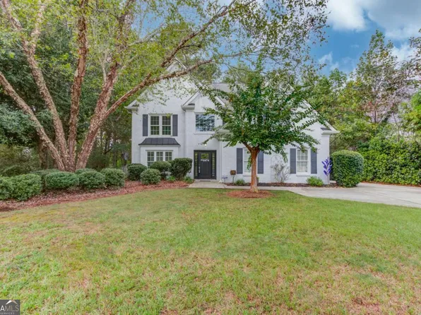 5474 Forest Dr, Loganville, GA 30052