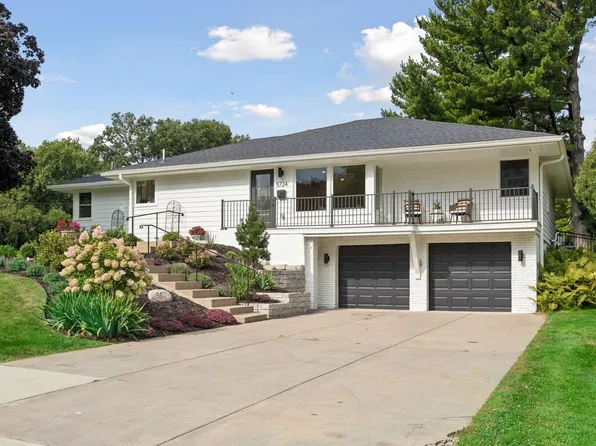 5724 Code Ave, Edina, MN 55436
