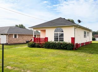 614 W Maple St, Gillespie, IL 62033