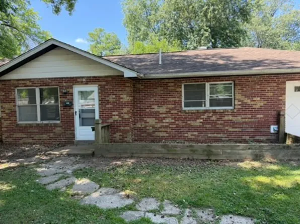 301 Hillcrest Dr, Belleville, IL 62221