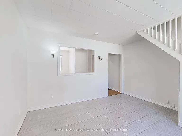 12 Wesleyan St #1 — Photo 6