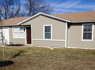 8512 Quebec Dr, White Settlement, TX 76108