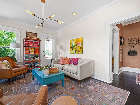 4th image of 557 E 1st Ave APT 12