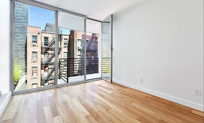 Rented by Compass | media 60