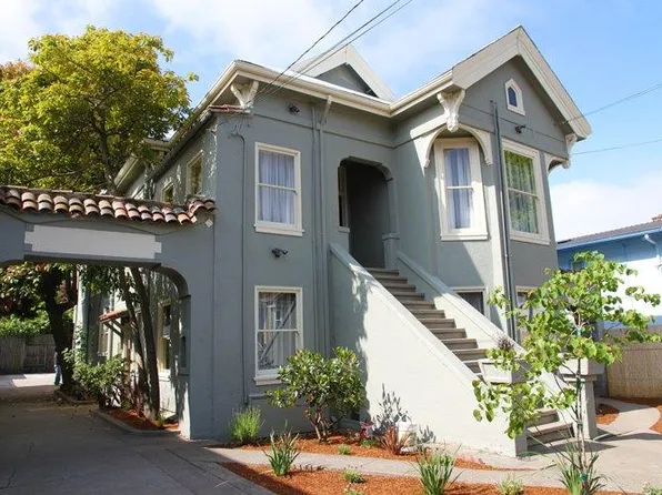 1 bed, 1.0 bath, 700 sqft, $2,425, 1516 Prince St #1518A, Berkeley, CA 94703