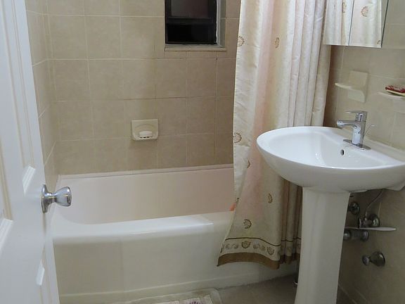 5th image of 2860 Bailey Ave APT 6J
