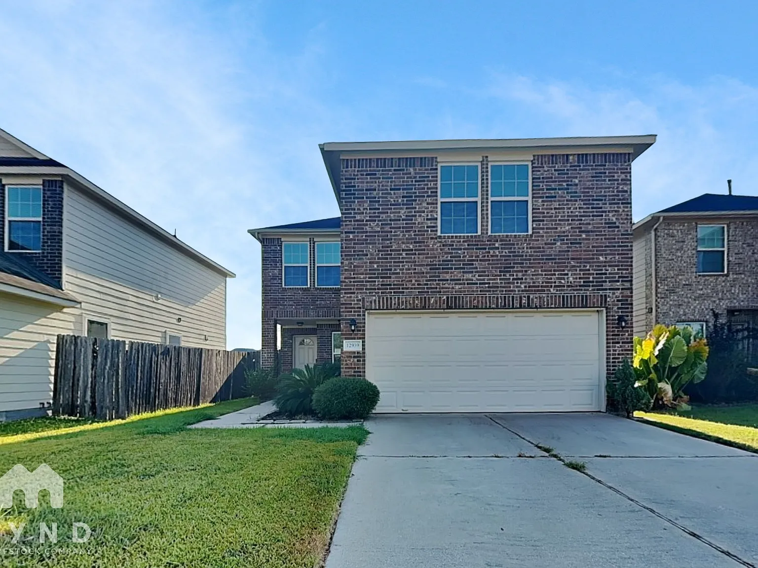 4 bed, 2.5 bath, 2222 sqft, $2,235 — Photo 1
