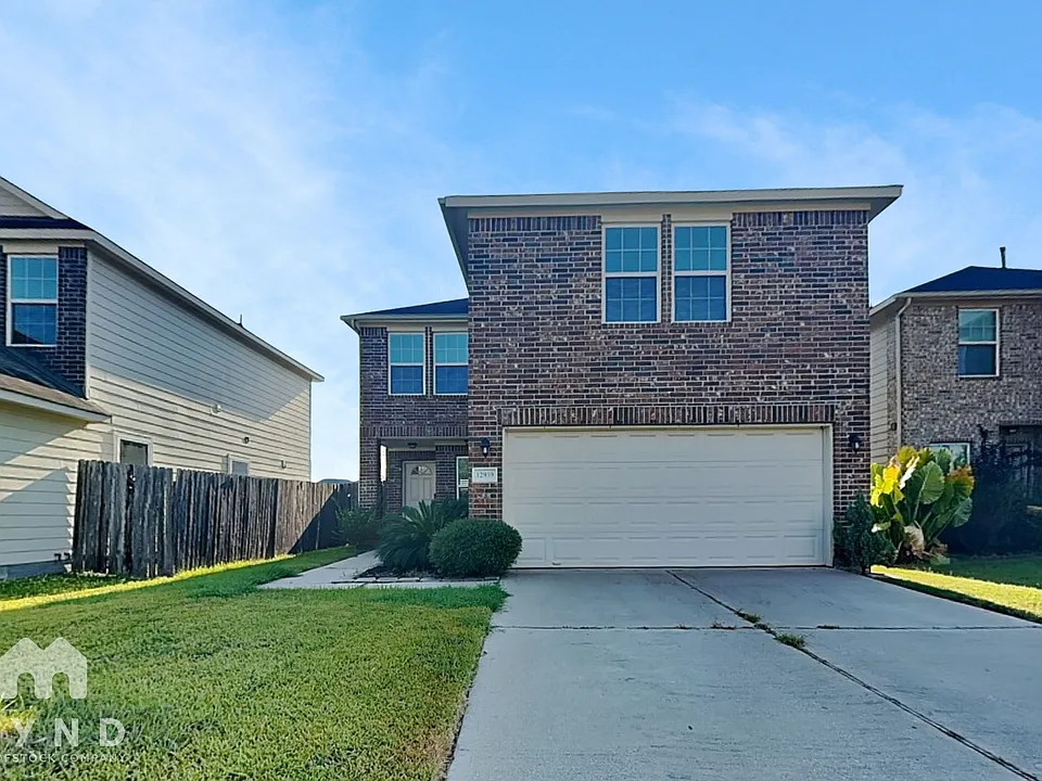 12939 Almeda Crossing Ct