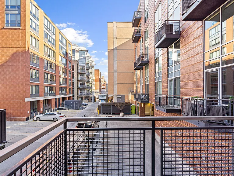 1515 15th St NW #201 — Photo 18